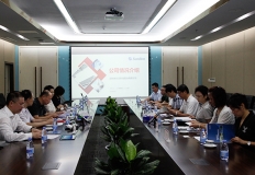 南山区人大常委会副主任邓志荣一行莅临抖圈.为dU而生科技调查领导